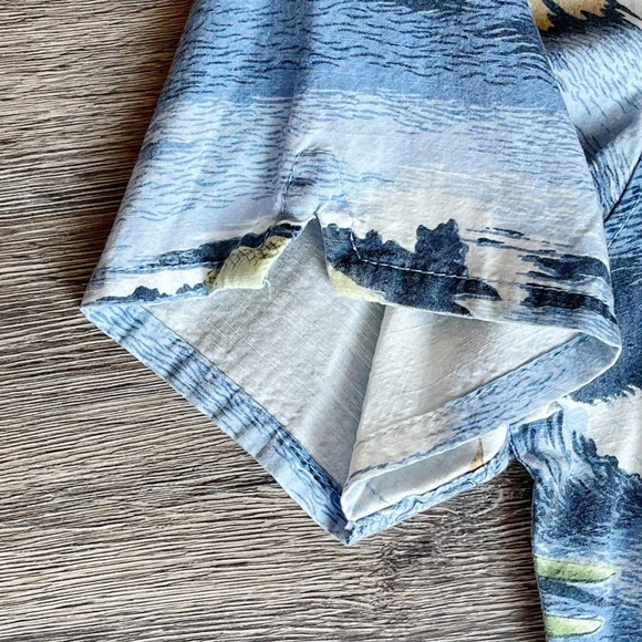 TOMMY BAHAMA Hawaiian Button Down Shirt - Picture 4 of 13